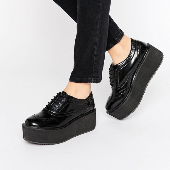black flatform brogues